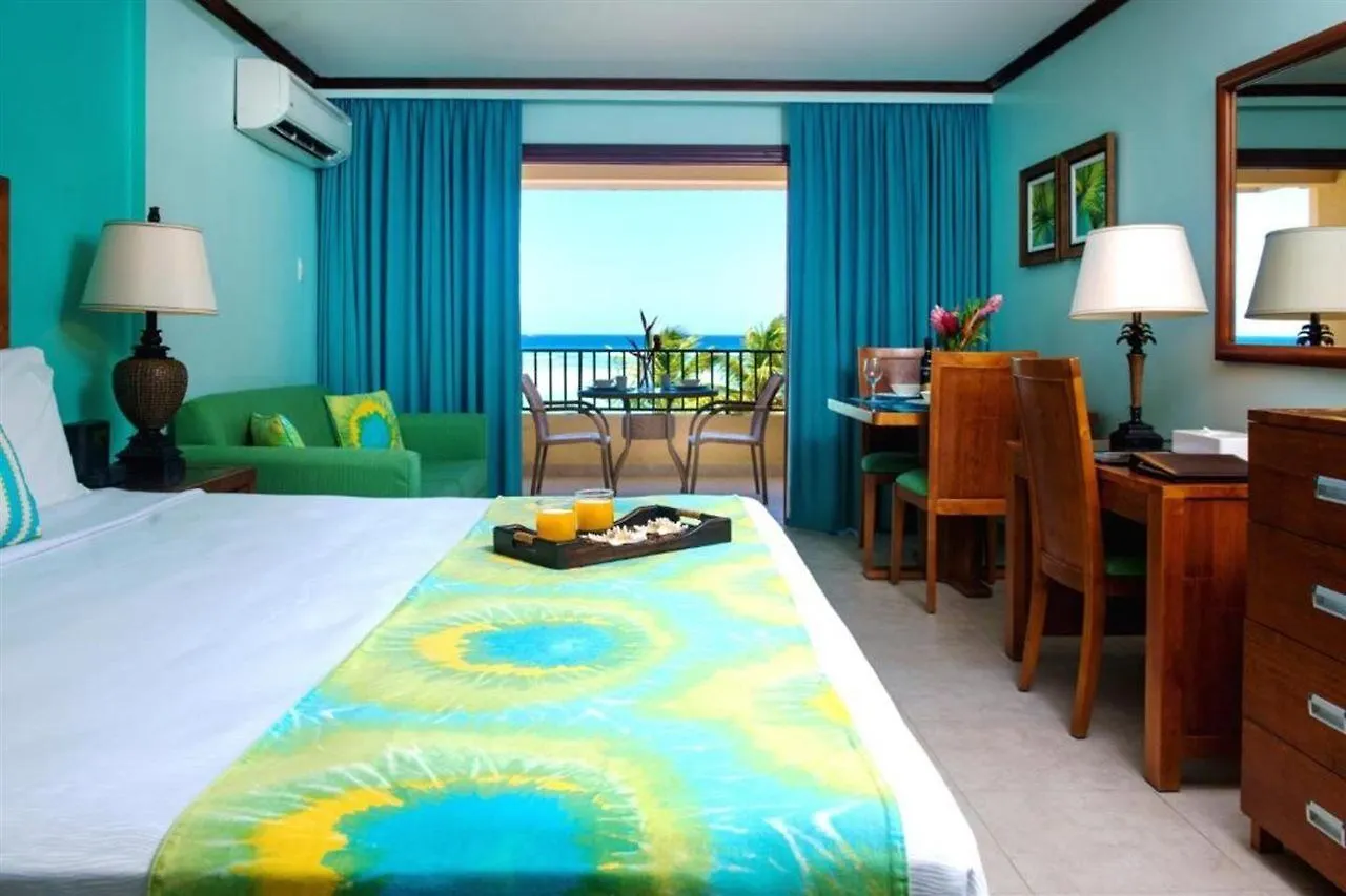 Yellow Bird Hotel Christ Church